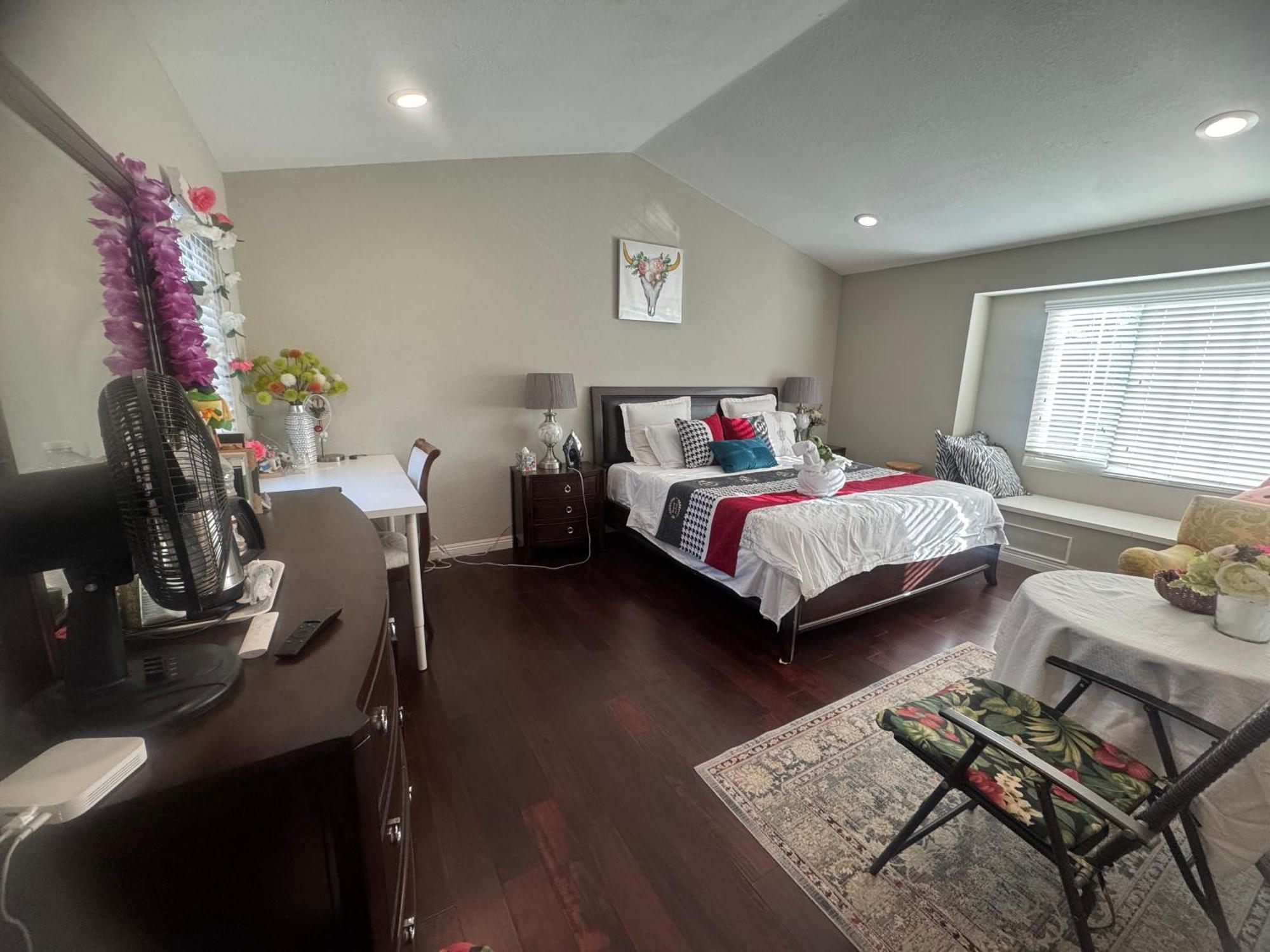 King Bed Big Room Chino Hills Kültér fotó